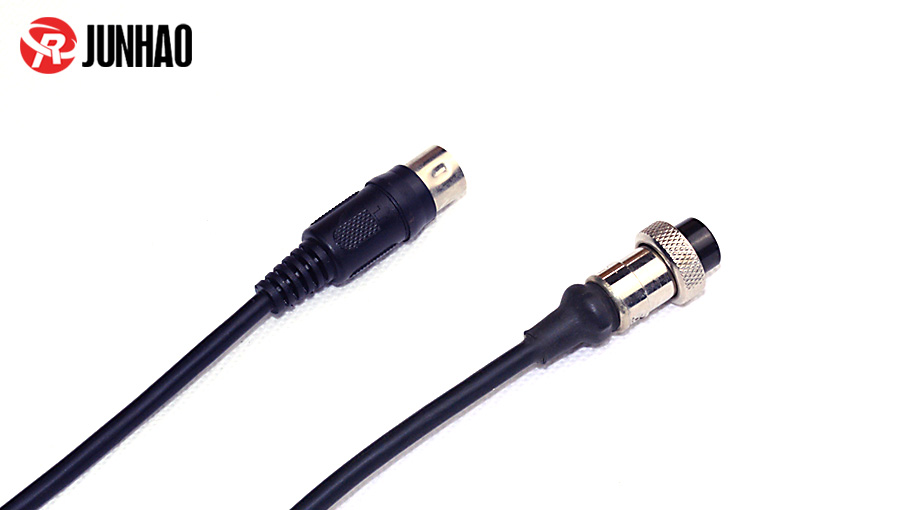 Multicore male and female plug cable 